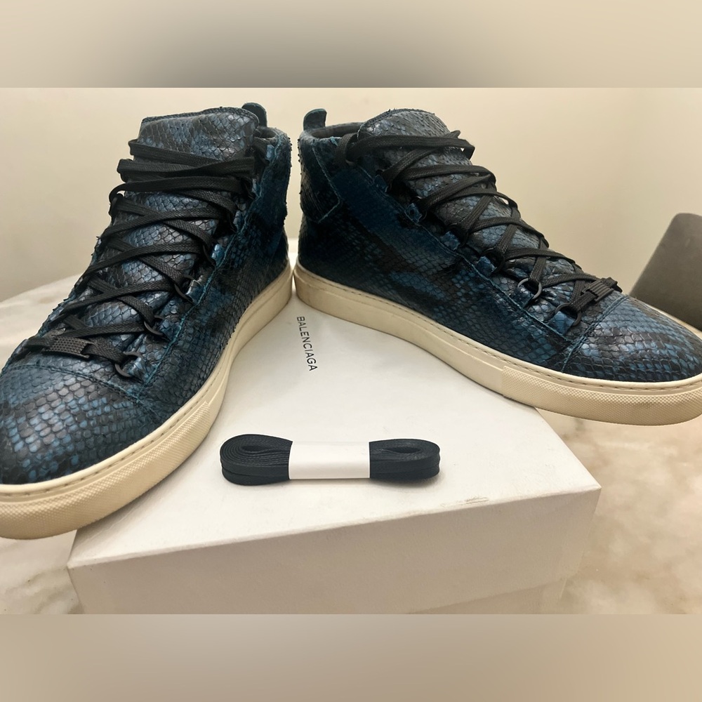 Mens Authentic Balenciaga blue lagon veau facin python sneakers